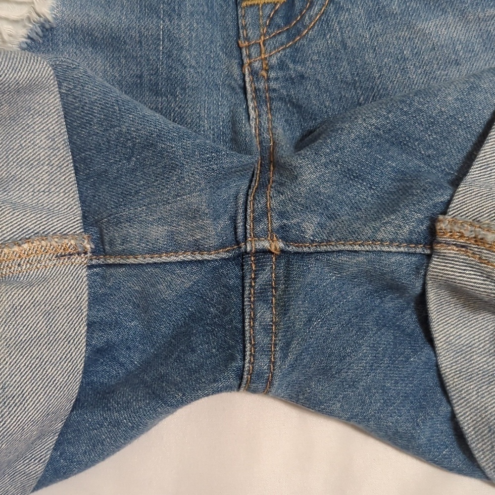 7 for All Mankind Distressed Denim Shorts, Color Blue Size 25 - Picture 10 of 15